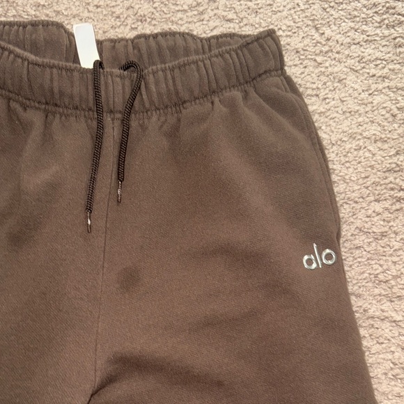 Alo Accolade Espresso Sweatpants - Picture 5 of 9